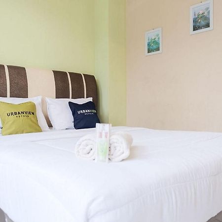 Urbanview Hotel Ta Ke Jelutung Puncak Джамби Экстерьер фото